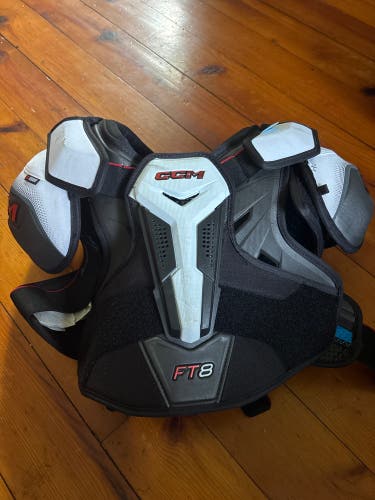 Men's Medium Senior CCM Jetspeed FT8 Shoulder Pads (Used)