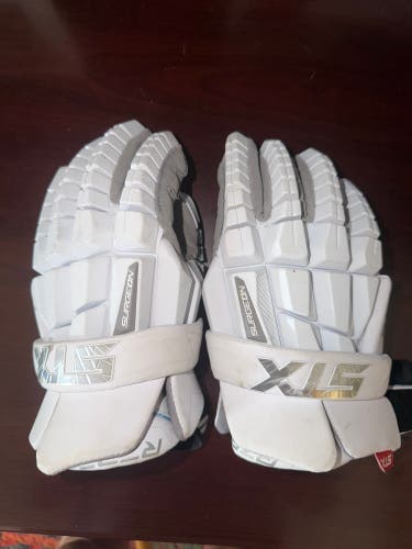 STX Surgeon RZR2 Lacrosse Gloves (Used)