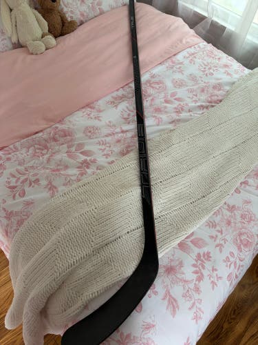 Senior True HZRDUS 3x4 Right Handed Hockey Stick T92 65 Flex (New)
