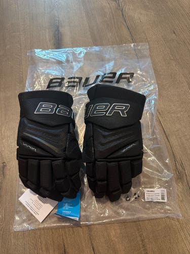 Bauer Vapor Flylite Gloves 13" (New)