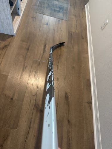 Senior CCM Jetspeed ft9 pro Left Hand Hockey Stick P29 70 Flex (New)