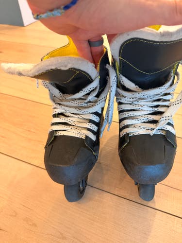 CCM Super Tacks 9350 Youth Inline Skates Size 13 (Used)