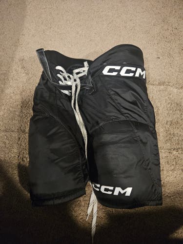Junior Medium CCM Next Hockey Pants (Used)