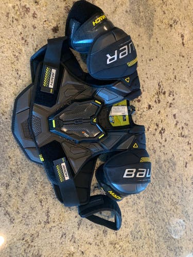 Extra Large Senior Bauer Supreme Mach Shoulder Pads (New)