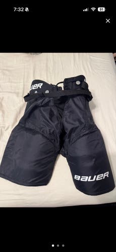Junior Medium Bauer Hockey Player Pants- (Used)