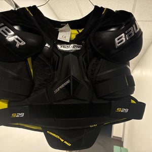 Medium Senior Bauer Supreme S29 Shoulder Pads (New)