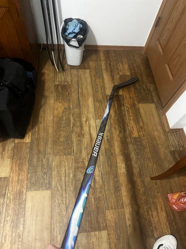 Senior Bauer Vapor Flylite Right Handed Hockey Stick P88 87 Flex (New)