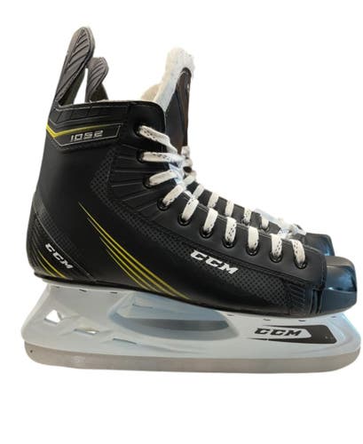 CCM 1052 Hockey Skates Regular Width Pro Stock 13 (Used)
