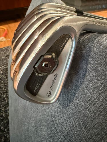 2011 TaylorMade 2011 Tour Preferred MC Right Handed Iron Set Stiff Flex (Used)