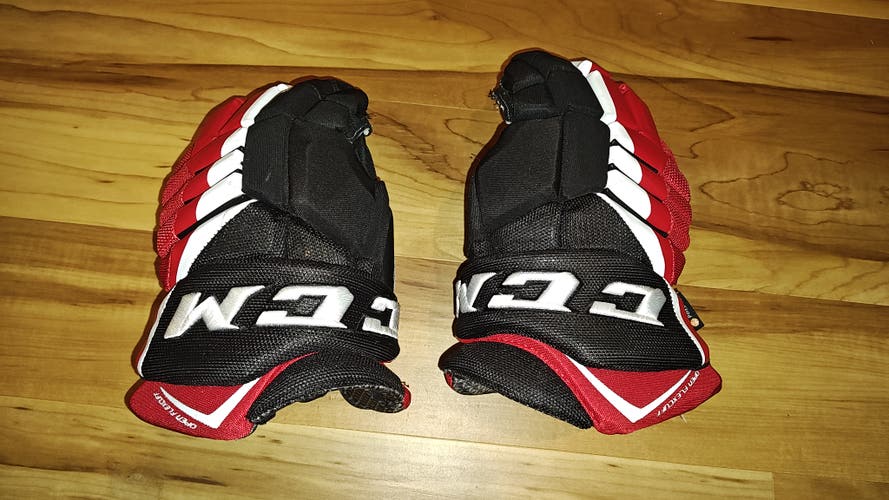 CCM JetSpeed FT4 Pro Gloves 13" (Used)