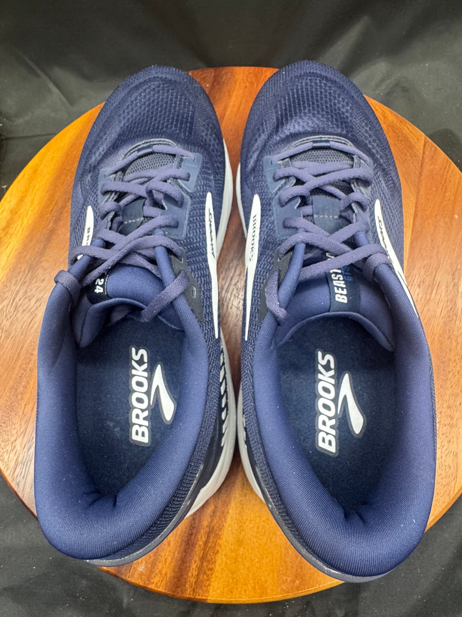 Brooks Beast 24 GTS Shoes Mens Size 14 Blue Extra Wide 