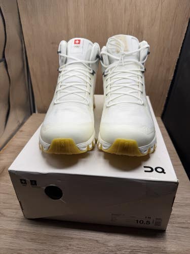 On Cloud Cloudrock Edge Raw (Olympic Edition) Undyed Mens Size 10.5