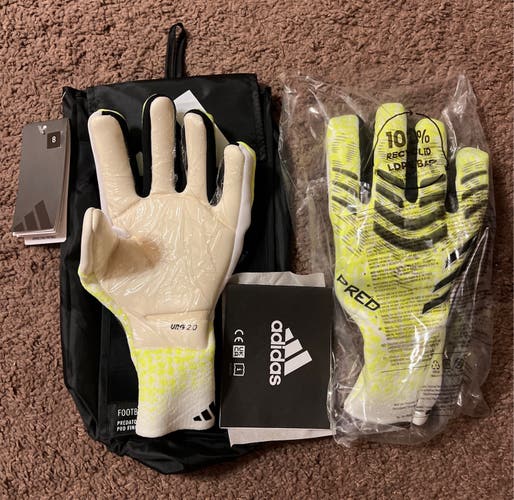 Adidas Predator Pro Finger Save Goalkeeper Gloves Size 8 JN5354