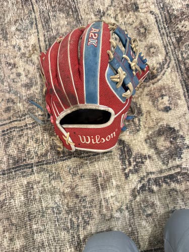 2024 Wilson A2K RH Infield Baseball Glove 11.5" (Used)