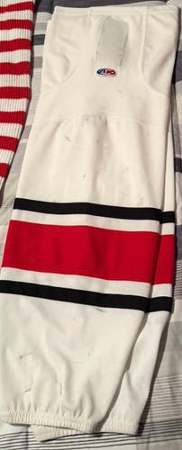 White Senior Large Athletic Knit Socks (Used)