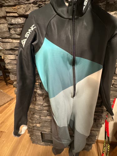 Unisex Medium 2024 SYNC Ski Suit (Used) FIS Legal