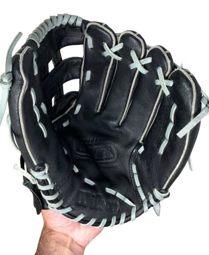 Wilson RH A2449 Baseball Glove 13" (Used)