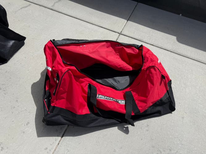 Powertek Barikad V5.0 44” goalie bag