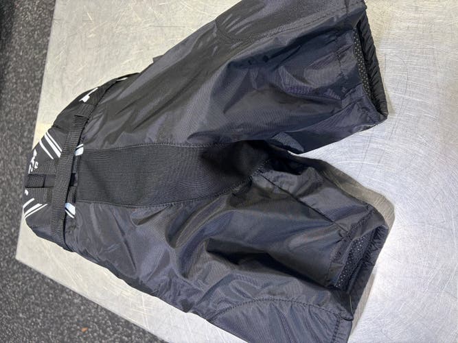 Youth Medium CCM LTP Hockey Pants (Used)