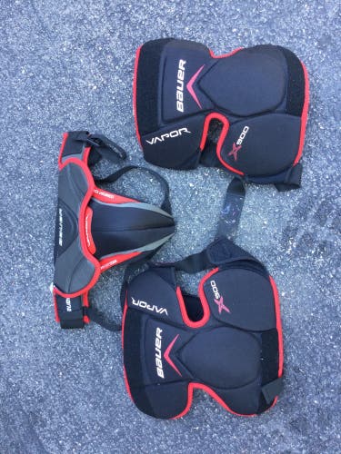 One Size Fits All Men's Bauer Vapor (Used) goalie jock protector and knee protector