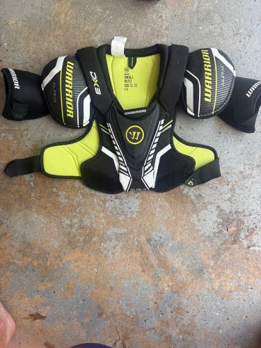 Men's Small Senior Warrior Alpha DX3 Shoulder Pads (Used)