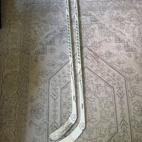 Warrior Alpha Deluxe Hockey Stick