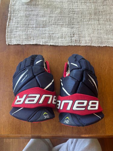 TEAM USA Bauer Vapor 2X Pro Gloves 13" Pro Stock (Used)