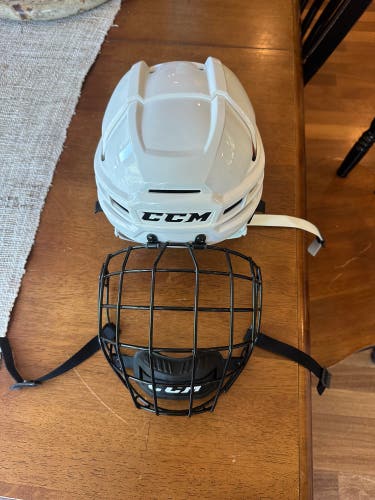 Medium CCM Super Tacks X Helmet (Used)