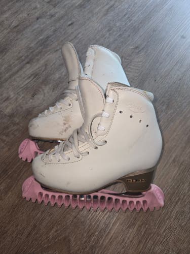 EDEA Figure Skates B Junior 2 (Used)