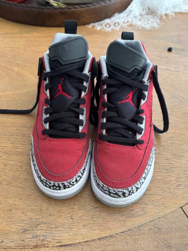 Kid's 5Y (Big Kids / Youth) Air Jordan Shoes (New)