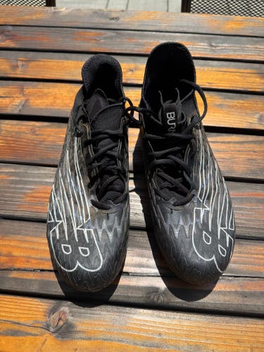 Black Men's Size M 10.0 (W 11.0) Adult New Balance Burn X3 Mid Top Molded Cleats (Used)