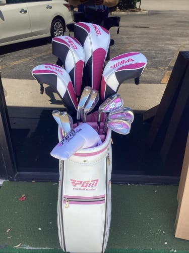 Pro Golf Master PGM Lefthanded LH Ladies Complete Set Woods, Irons, Bag NEW