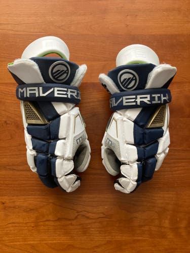 Maverik M5 Lacrosse Gloves 13” – La Salle College HS Explorers Team Issued – New