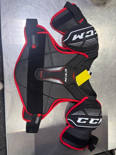 Men's XL Senior CCM JetSpeed Edge Shoulder Pads (Used)