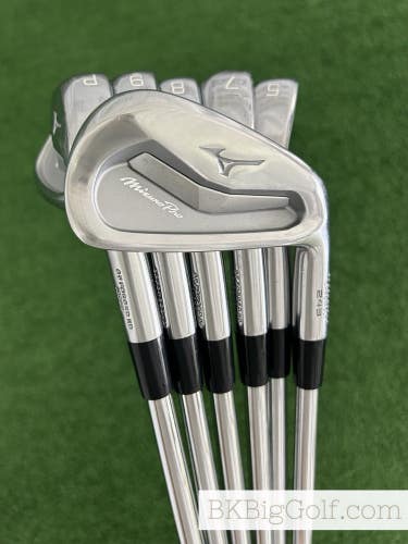 Mizuno Pro 243 Forged Iron Set 5-P / NS Pro Modus Tour 105 Regular