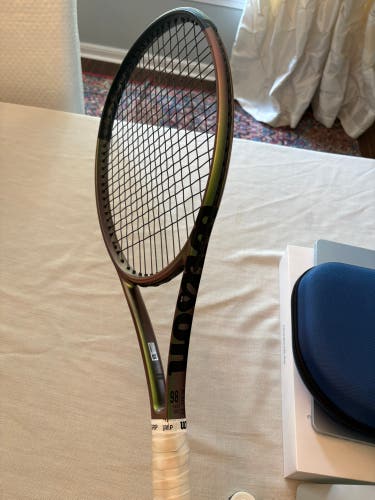 Wilson Blade 98 16x19 Tennis Racquet (Used)