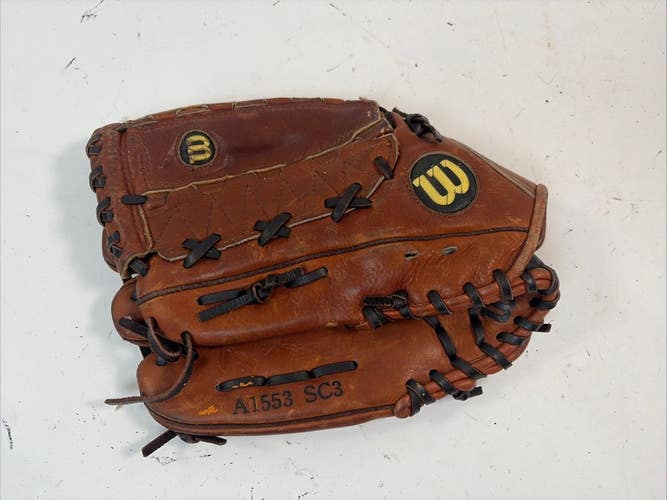 Wilson Staff Classic Baseball Glove, LHT, 12.5"