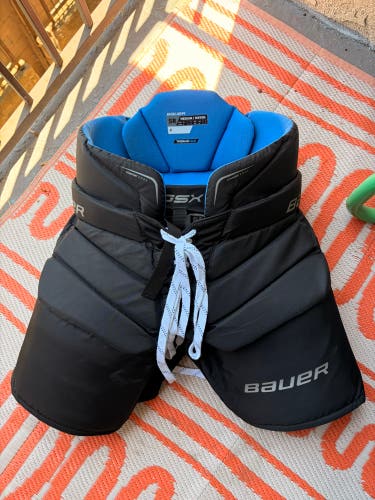 Senior Medium Bauer GSX Hockey Goalie Pants (Used)