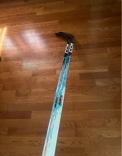 (2 Pack) Senior CCM JetSpeed FT9 Pro Right Handed Hockey Stick P28 75 Flex Pro Stock (New)
