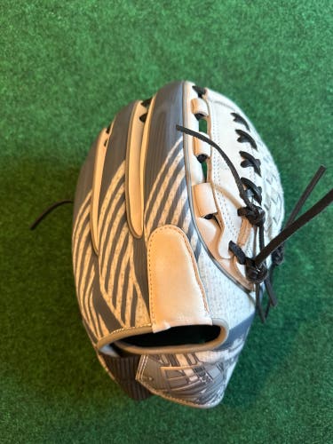 Gray Rawlings Rev1x RH Infield Softball Glove 12.75" (New)