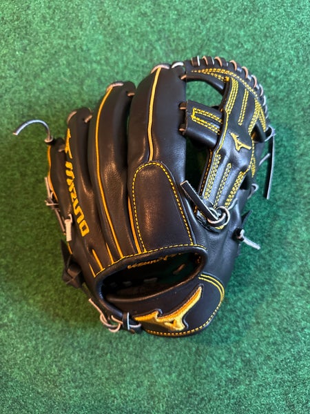 Black Mizuno Pro RH Outfield Baseball Glove 11.75" (New)