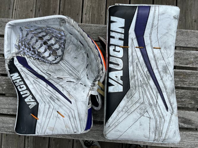Vaughn SLR3 Pro Carbon goalie blocker
