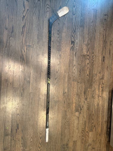 Intermediate Warrior Alpha LX2 Pro Right Handed Hockey Stick W28 55 Flex (Used)
