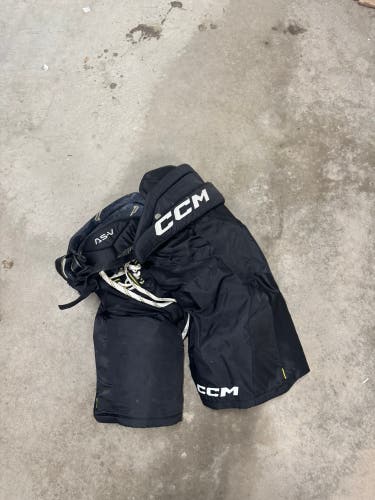 Senior Large CCM AS-V Pro Hockey Pants (Used)