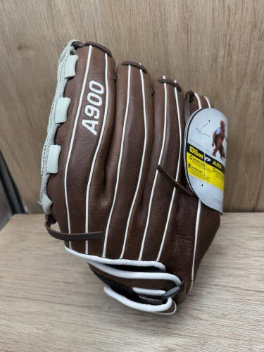 Wilson A900 Aura Travel Ball Fast Pitch Softball Glove 12
