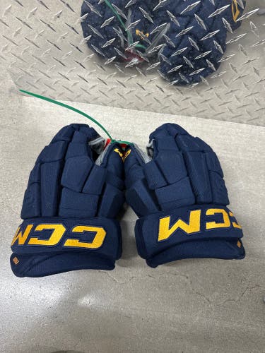 Jordan Kyrou CCM Gloves 13" Pro Stock (New)