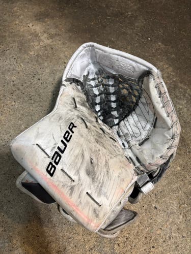 Bauer Supreme Ultrasonic Senior Goalie Catch Glove Regular (Used) FREE SHIPPING
