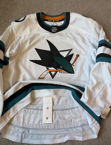 MIC NWT San Jose Sharks Team Issued adidas Jersey Pro Stock white 58 Blank