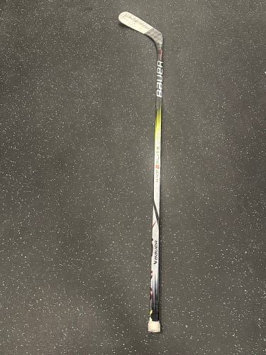 Intermediate Bauer Vapor Hyperlite 2 Left Hand Hockey Stick 65 Flex (Used)