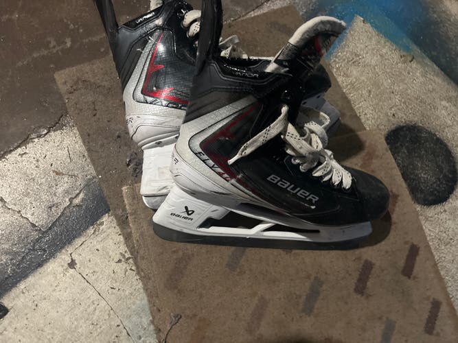 2025 Bauer Vapor Fly40 Hockey Skates Wide Width 11.5 (Used)
